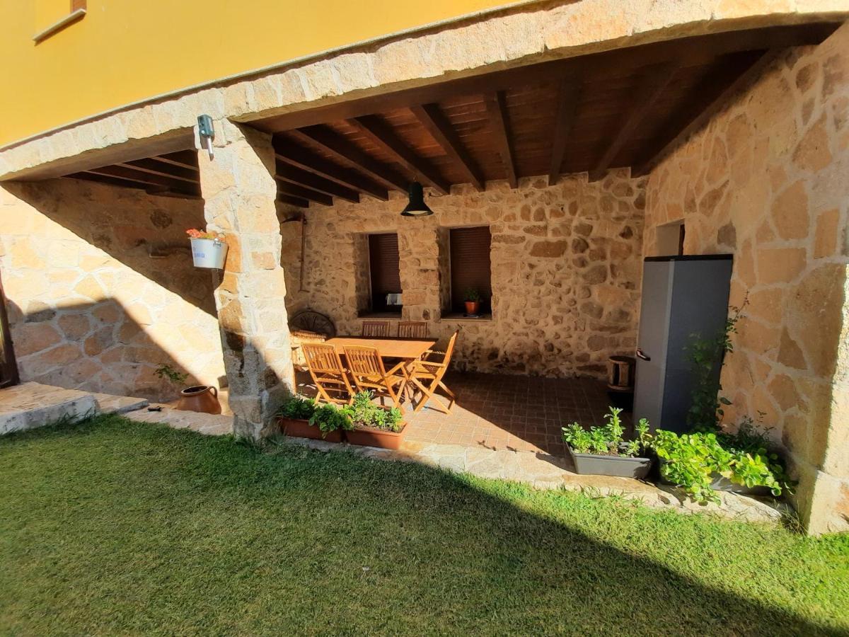 Casa Rural El Cano De Abajo Алдеануева дел Камино Екстериор снимка