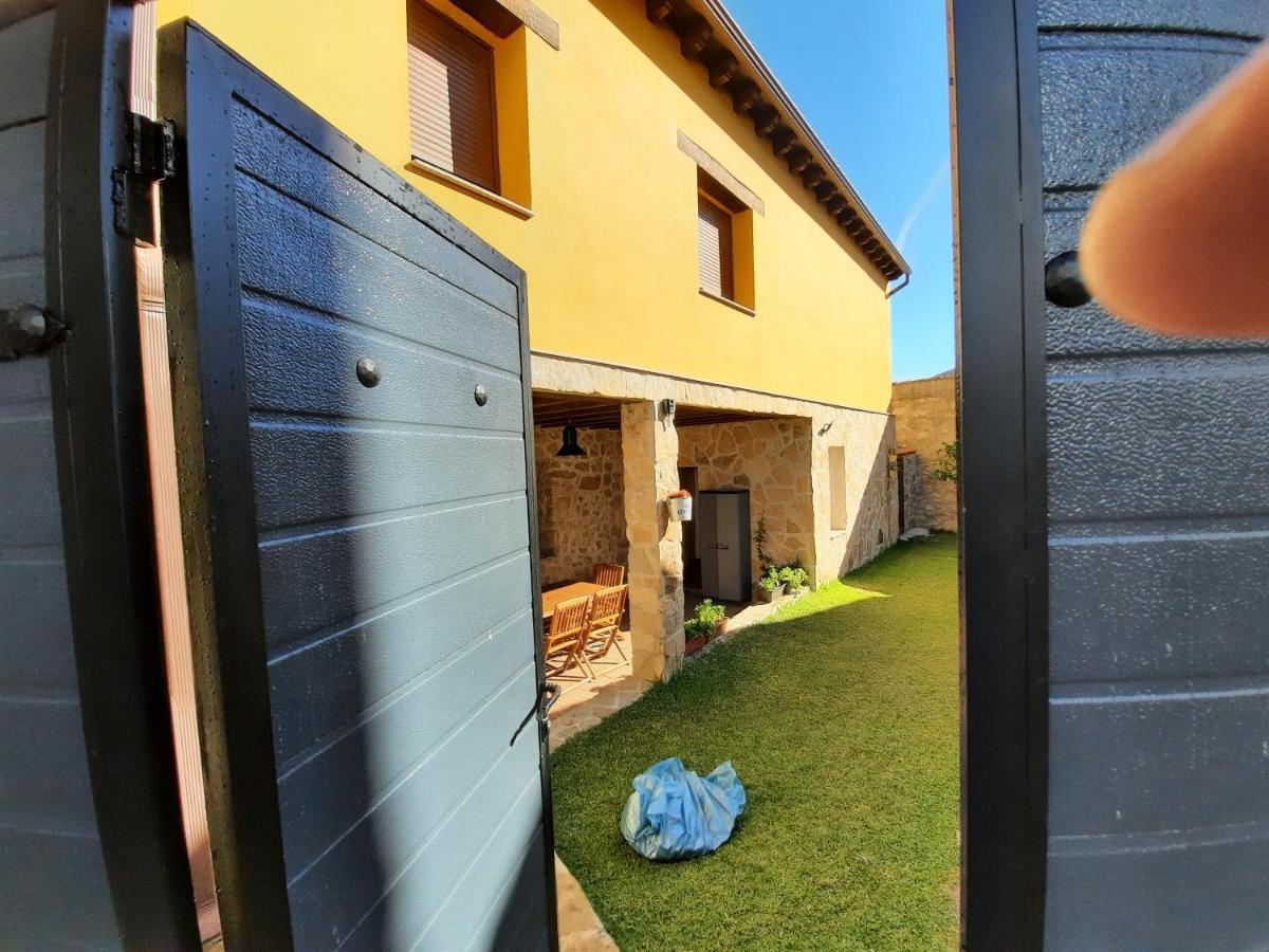 Casa Rural El Cano De Abajo Алдеануева дел Камино Екстериор снимка