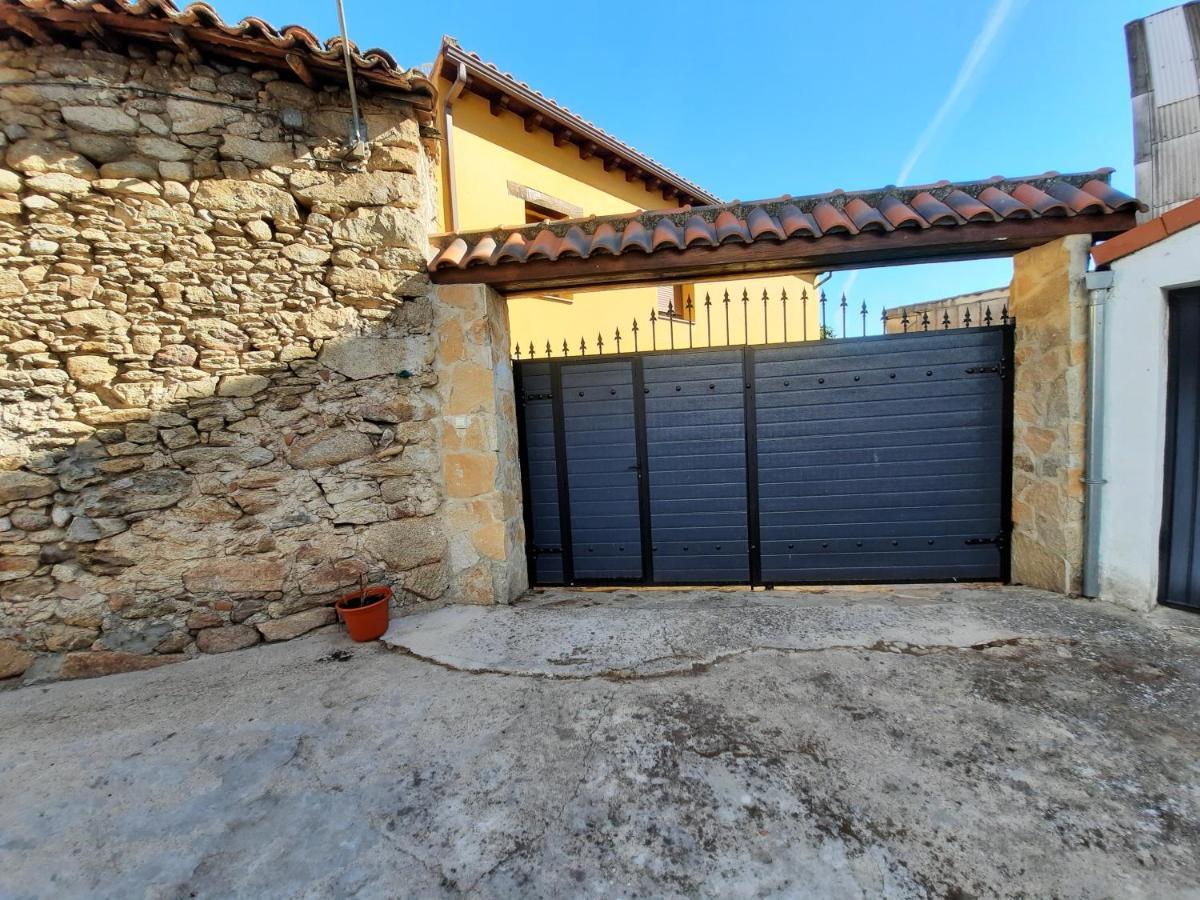 Casa Rural El Cano De Abajo Алдеануева дел Камино Екстериор снимка