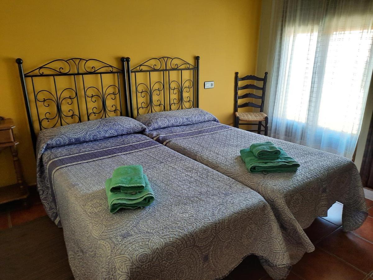 Casa Rural El Cano De Abajo Алдеануева дел Камино Екстериор снимка