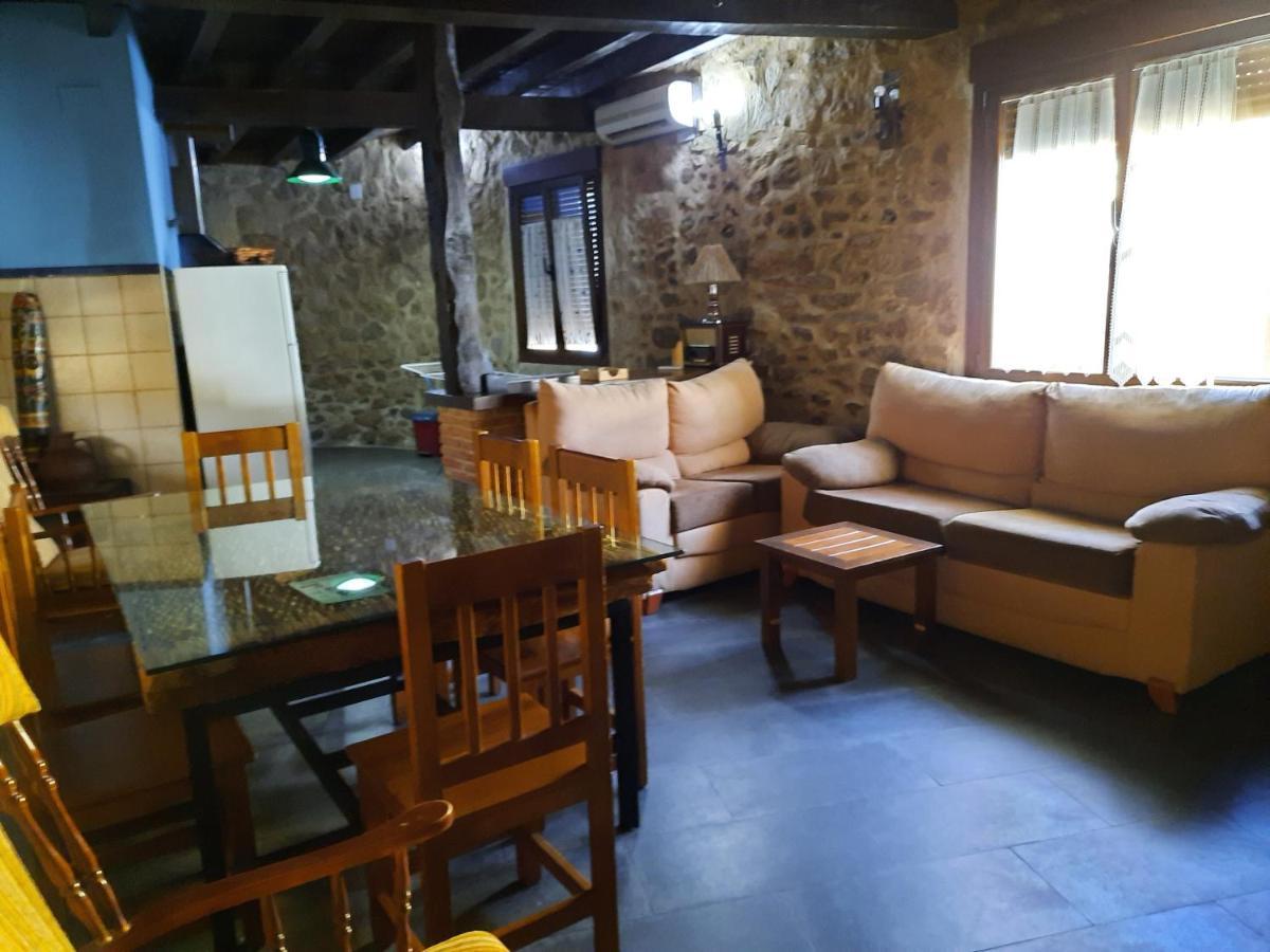 Casa Rural El Cano De Abajo Алдеануева дел Камино Екстериор снимка