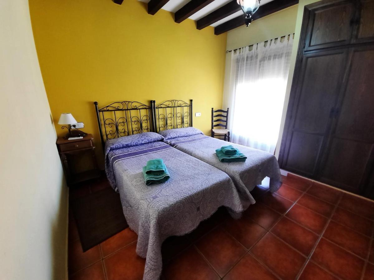 Casa Rural El Cano De Abajo Алдеануева дел Камино Екстериор снимка