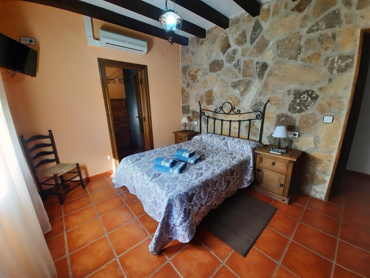 Casa Rural El Cano De Abajo Алдеануева дел Камино Екстериор снимка