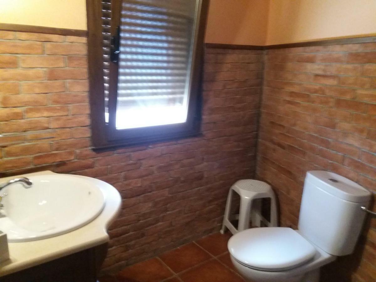 Casa Rural El Cano De Abajo Алдеануева дел Камино Екстериор снимка